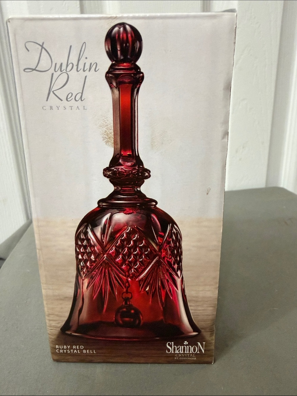 Dublin Red Crystal Bell by Godinger 24%Lead Shannon Crystal Brand New - Picture 3 of 4